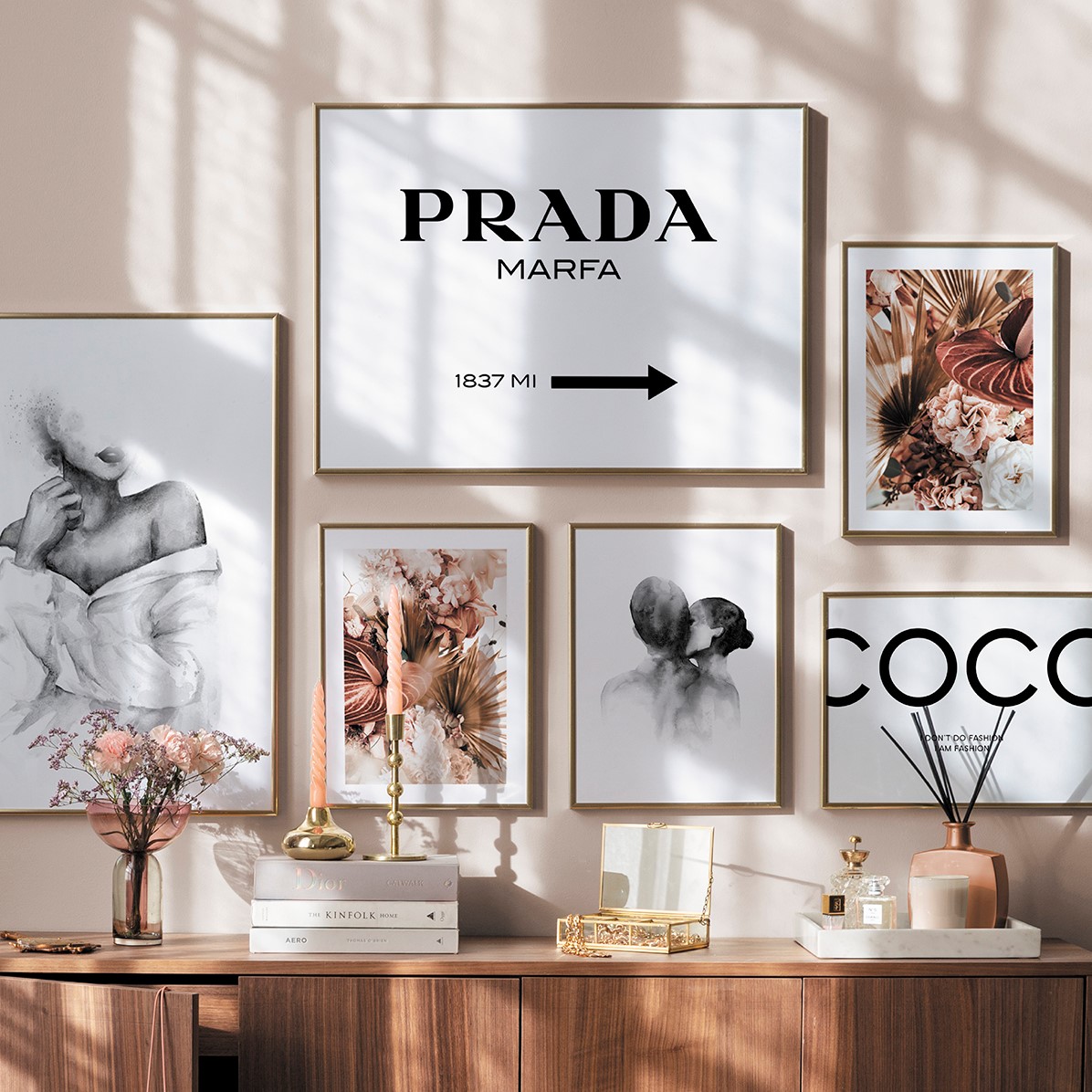 Décorez vos murs à nouveau! Economisez 5 € sur les affiches.*